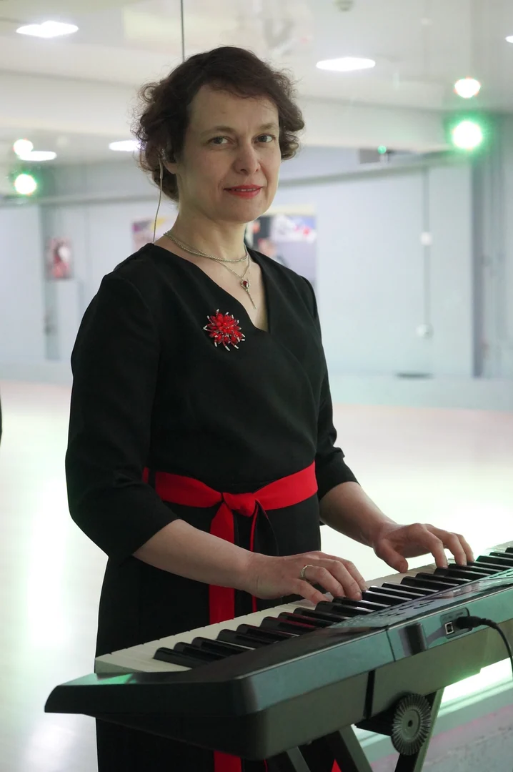 Валентина — клавиши